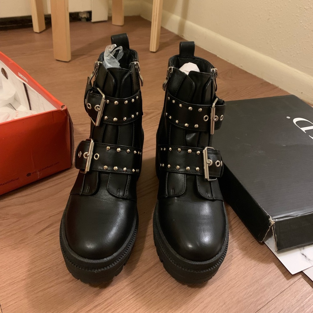 RAID chunky ankle boots